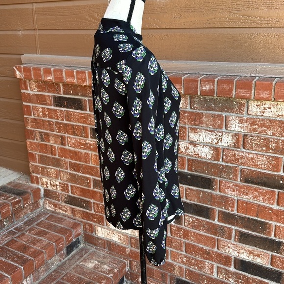 Diane von Furstenberg Button Up Shirt Top Black 100% Silk Long Sleeve Size 2 - Picture 6 of 8